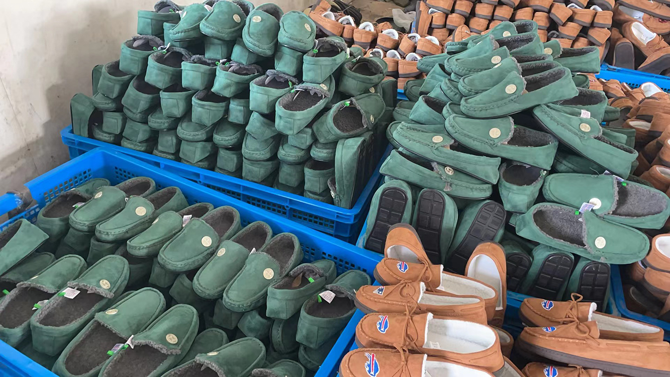 affordable mens slippers